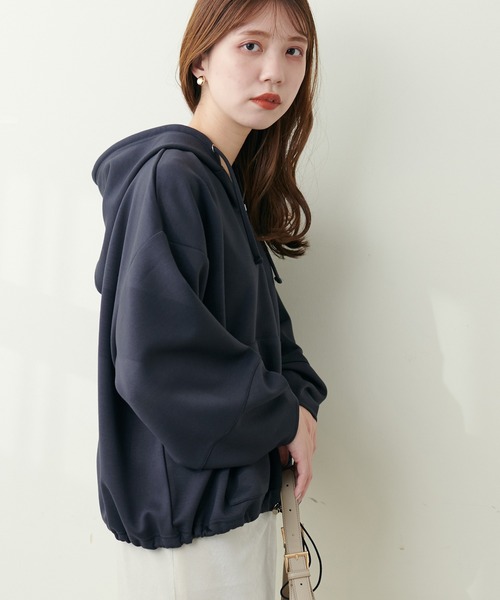 natural couture（ナチュラルクチュール）の「ハーフZIPパーカー（パーカー・レディース・ピンクベージュ/オフホワイト/チャコールグレー・FREE）」の10枚目の写真