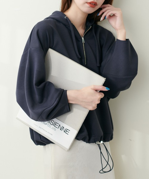 natural couture（ナチュラルクチュール）の「ハーフZIPパーカー（パーカー・レディース・ピンクベージュ/オフホワイト/チャコールグレー・FREE）」の9枚目の写真