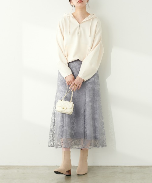 natural couture（ナチュラルクチュール）の「ハーフZIPパーカー（パーカー・レディース・ピンクベージュ/オフホワイト/チャコールグレー・FREE）」の8枚目の写真