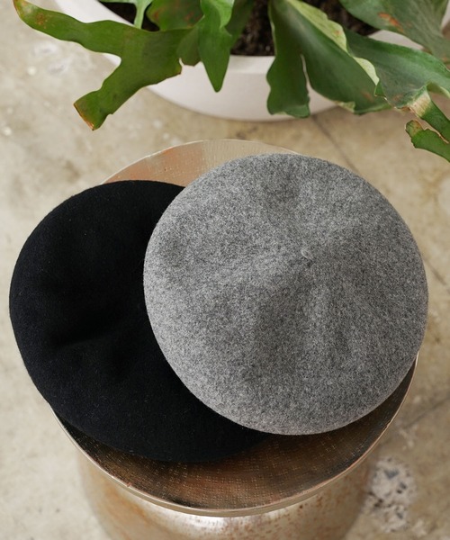 milsa（ミルサ）の「milsa/ミルサ BASQEW BERET ベレー帽（ハンチング/ベレー帽・レディース・キャメル/ライトベージュ/ワイン/グレー/ブラック・M/57.5cm）」の3枚目の写真