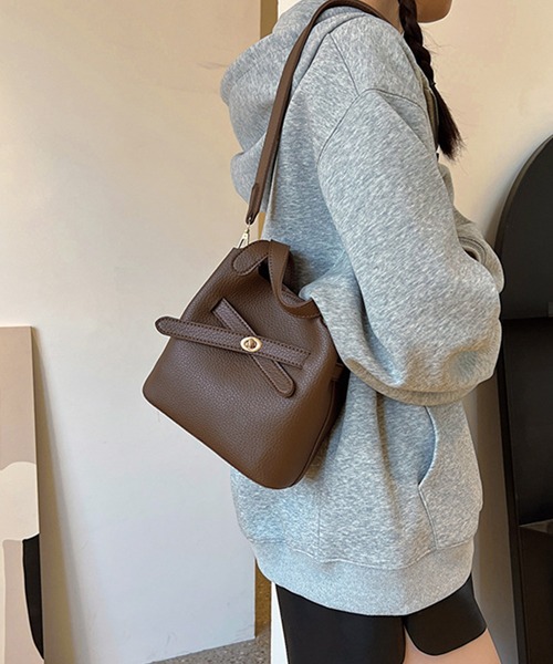 aimoha(アイモハ)の「2WAYハンドバッグ ミニポーチ付き(ショルダーバッグ・レディース・ベージュ/チョコ/ブラック/ブラウン・FREE)」の12枚目の写真