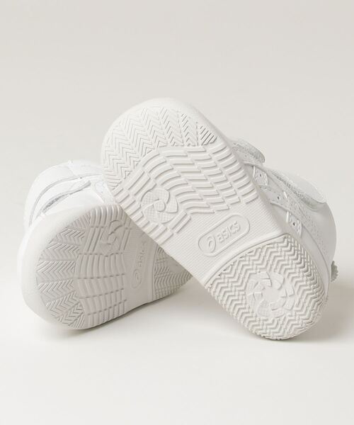 ASICS(アシックス)の「ASICS / アミュレファースト SL(11.5~13.5cm)(その他シューズ・キッズ・ホワイト/ゴールド・13.5/13/12.5/12/11.5)」の4枚目の写真