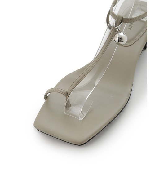 MIESROHE(ミースロエ)の「BALL FLAT SANDAL【サンダル】(サンダル・レディース・ホワイト/ライトグレー/ブラック・38/37/36)」の6枚目の写真