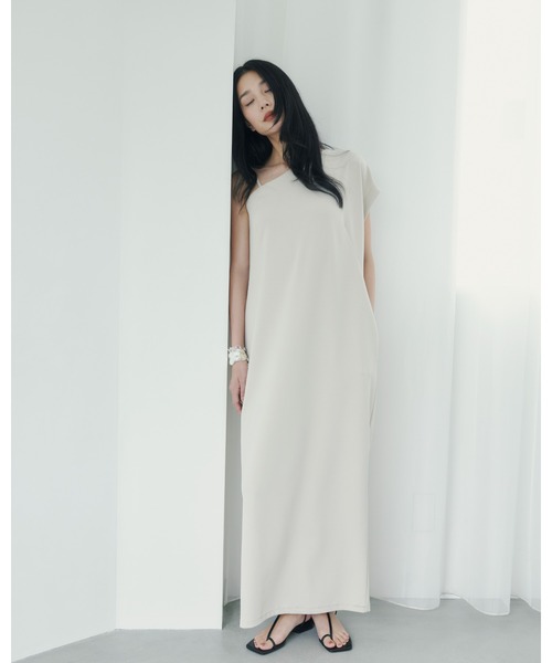 MIESROHE(ミースロエ)の「BALL FLAT SANDAL【サンダル】(サンダル・レディース・ホワイト/ライトグレー/ブラック・38/37/36)」の14枚目の写真
