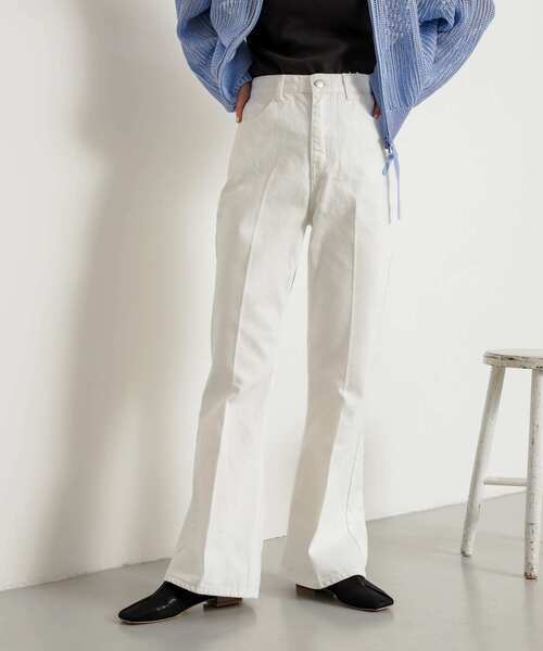 SENSE OF PLACE by URBAN RESEARCH(センスオブプレイスバイアーバンリサーチ)の「センタープレスフレアデニム(デニムパンツ・レディース・オフホワイト/ワンウォッシュ/ライトインディゴブルー・X-SMALL/LARGE/TALL/MEDIUM/SMALL)」の20枚目の写真