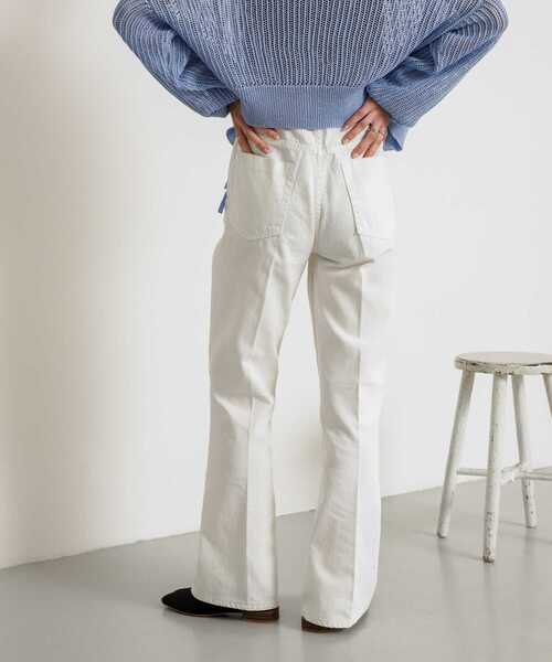 SENSE OF PLACE by URBAN RESEARCH(センスオブプレイスバイアーバンリサーチ)の「センタープレスフレアデニム(デニムパンツ・レディース・オフホワイト/ワンウォッシュ/ライトインディゴブルー・X-SMALL/LARGE/TALL/MEDIUM/SMALL)」の21枚目の写真