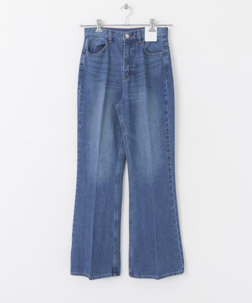 SENSE OF PLACE by URBAN RESEARCH(センスオブプレイスバイアーバンリサーチ)の「センタープレスフレアデニム(デニムパンツ・レディース・オフホワイト/ワンウォッシュ/ライトインディゴブルー・X-SMALL/LARGE/TALL/MEDIUM/SMALL)」の13枚目の写真