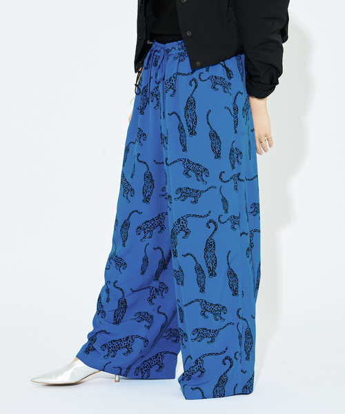 HARDY NOIR(アルディーノアール)の「Leopard Print ワイドパンツ(その他パンツ・レディース・ブルー系その他・FREE)」の12枚目の写真