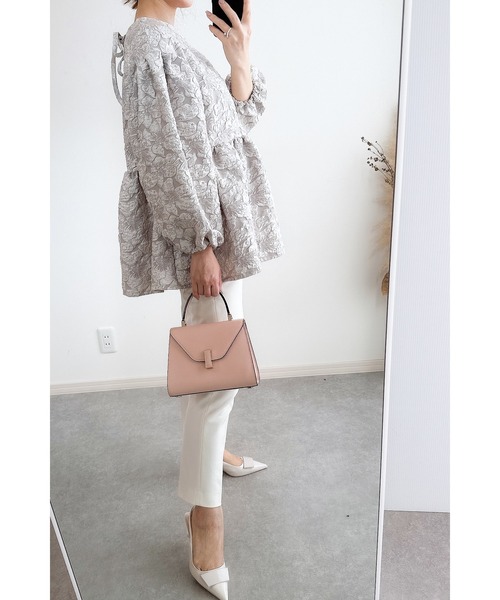 &. NOSTALGIA(アンドドットノスタルジア)の「【ZOZO限定】フラワージャガードブラウス(シャツ/ブラウス・レディース・アイボリー/ライトグレー/ブラック/グレイッシュブルー・M)」の21枚目の写真