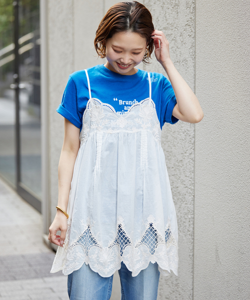 SLOBE IENA スローブイエナ　キャミ　レイヤード 刺繍　ネイビー SLOBE IENA（スローブイエナ）の「カット刺しゅうキャミブラウス