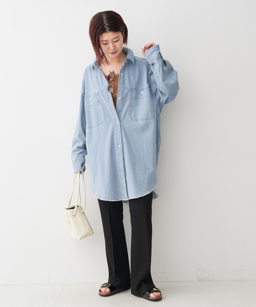 【美品 】スピックアンドスパン デニムルーズシャツ Spick & Span（スピックアンドスパン）の「ブリーチデニムルーズシャツ