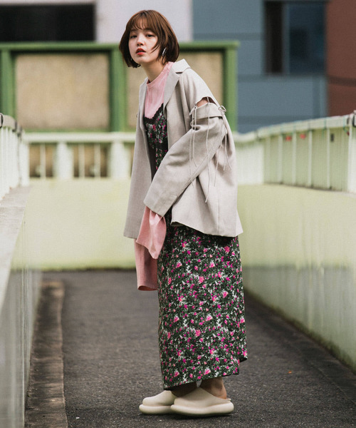 KBF(ケイビーエフ)の「リボンディティールジャケット(テーラードジャケット・レディース・ベージュ系その他/グレー・ONE)」の10枚目の写真