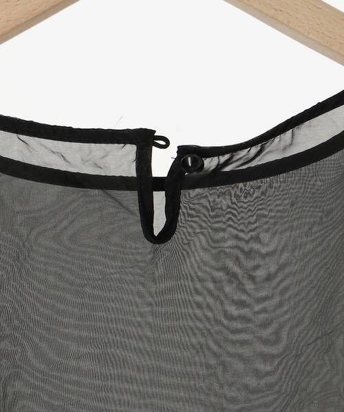 MAJESTIC LEGON(マジェスティックレゴン)の「シアーパワショルトップス(Tシャツ/カットソー・レディース・ブラック/アイボリー/ホワイト系その他2・MEDIUM)」の5枚目の写真