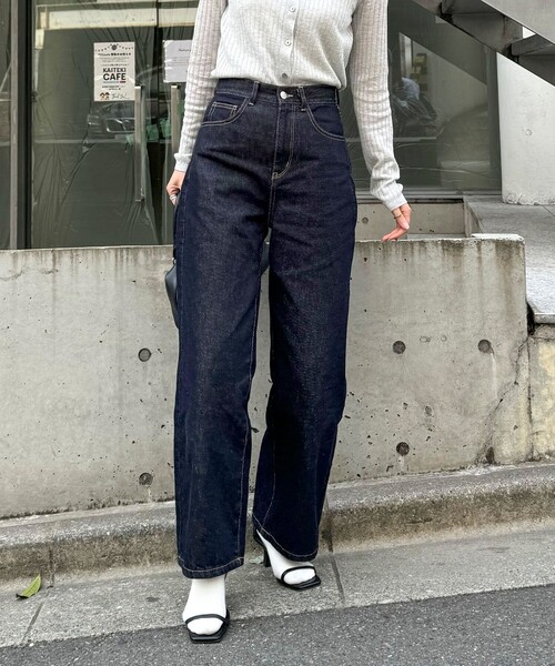 fredy emue（フレディエミュ）の「ウエストアジャストワイドデニムパンツ（デニムパンツ・レディース・ブルー/ネイビー・36/38）」の2枚目の写真
