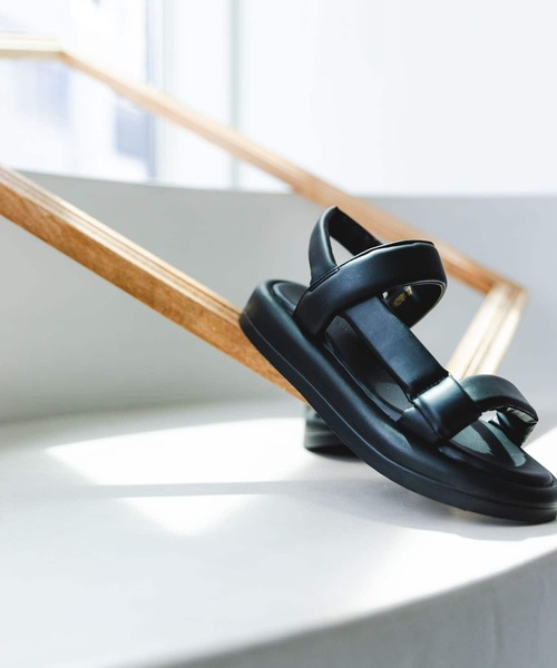 RODE SKO（ロデスコ）の「ストラップパフサンダル（サンダル・レディース・ライトグレー/ブラック・36/37/38）」の11枚目の写真