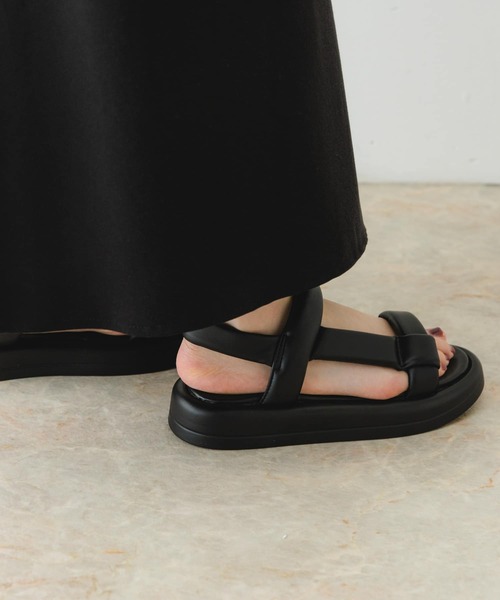 RODE SKO（ロデスコ）の「ストラップパフサンダル（サンダル・レディース・ライトグレー/ブラック・36/37/38）」の22枚目の写真