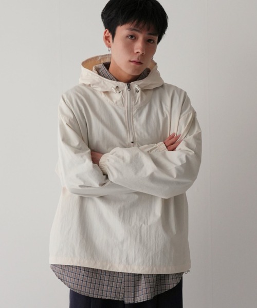 Bargiee(バージー)の「テカ ジップアップ アノラック パーカー フーディー ユニセックス(ナイロンジャケット・メンズ・クリーム/カーキ/ブラック・FREE)」の3枚目の写真
