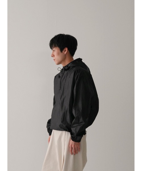 Bargiee(バージー)の「テカ ジップアップ アノラック パーカー フーディー ユニセックス(ナイロンジャケット・メンズ・クリーム/カーキ/ブラック・FREE)」の9枚目の写真