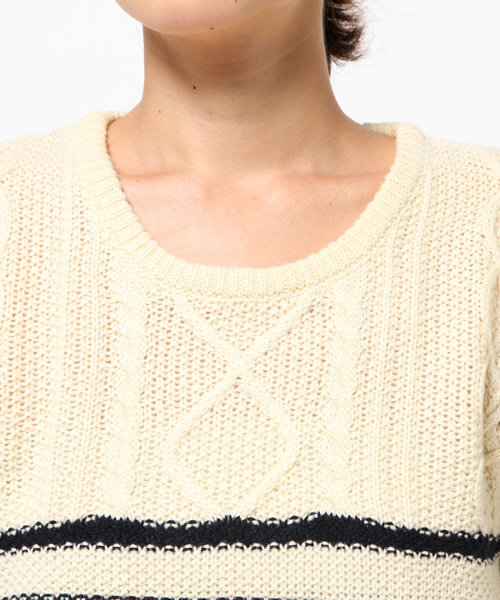 SEVENDAYS=SUNDAY(セブンデイズサンデイ)の「ミックス編ケーブルボーダーニット プルオーバー(ニット/セーター・レディース・オフホワイト/杢グレー/レッド/グリーン・MEDIUM/LARGE)」の8枚目の写真