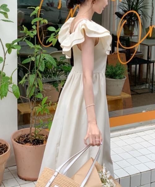 FREE STYLISTS(フリー スタイリスト)の「YUGA_YGMC フリルオフショルダー Aラインワンピース(ワンピース・レディース・ライトグリーン/オフホワイト・FREE)」の19枚目の写真