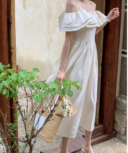 FREE STYLISTS(フリー スタイリスト)の「YUGA_YGMC フリルオフショルダー Aラインワンピース(ワンピース・レディース・ライトグリーン/オフホワイト・FREE)」の18枚目の写真