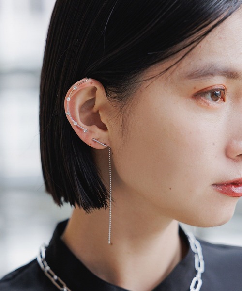 HARE（ハレ）の「ビジュー2Pイヤーカフ(HARE)（イヤーカフ・レディース・シルバー・FREE）」の4枚目の写真