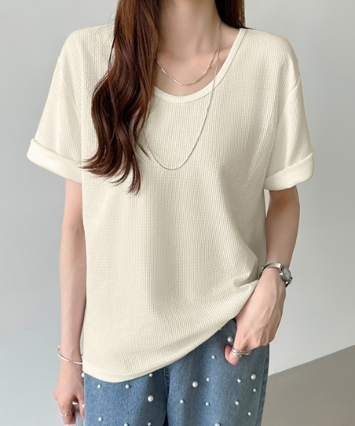 COCOMOMO（ココモモ）の「【2タイプ×カラー展開あり】 ワッフルTシャツ 半袖 Tシャツ カットソー 夏服（Tシャツ/カットソー・レディース・ホワイト/スカイブルー/ブラック/アイボリー系/アイボリー/オレンジ/ライトグレー/グリーン系/ピンク/グリーン/ホワイト系/ブラック系/オレンジ系・L/M）」の7枚目の写真