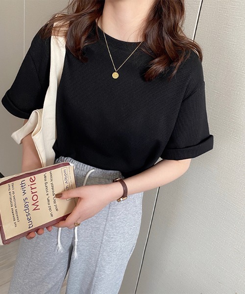 COCOMOMO（ココモモ）の「【2タイプ×カラー展開あり】 ワッフルTシャツ 半袖 Tシャツ カットソー 夏服（Tシャツ/カットソー・レディース・ホワイト/スカイブルー/ブラック/アイボリー系/アイボリー/オレンジ/ライトグレー/グリーン系/ピンク/グリーン/ホワイト系/ブラック系/オレンジ系・L/M）」の18枚目の写真