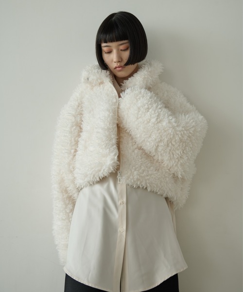 AIC.（エーアイシー）の「ボリュームボアスタンドショートブルゾン