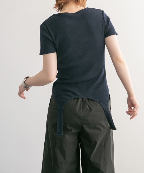 KBF(ケイビーエフ)の「ガーターベルトTEE(Tシャツ/カットソー・レディース・ブルー/ネイビー/アイボリー・ONE)」の13枚目の写真