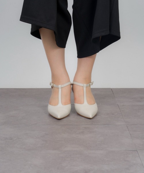 FABIO RUSCONI（ファビオルスコーニ）の「【FABIO RUSCONI/ファビオルスコーニ】パテントTストラップパンプス　 レザー　本革（パンプス・レディース・ベージュ/アイボリー/ブラック/ブラック系その他・39/38/37/36）」の14枚目の写真