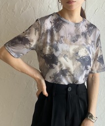 She's Closet（シーズクローゼット）の「マーブル水彩ニュアンス柄半袖クルーネックメッシュシアートップス（Tシャツ/カットソー）」