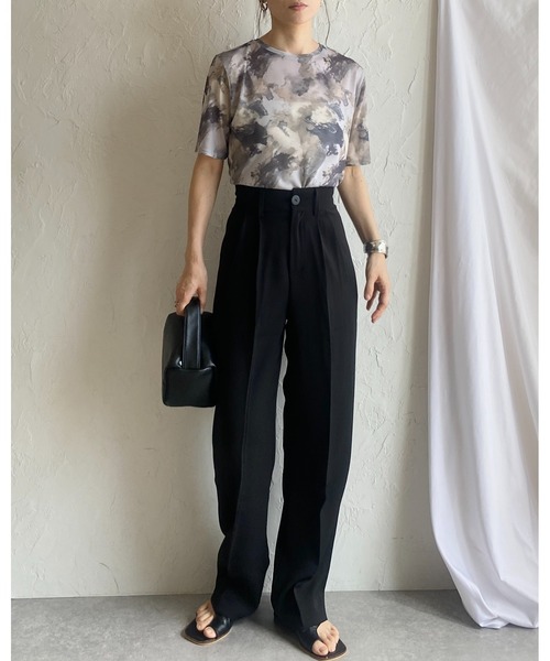 She's Closet（シーズクローゼット）の「マーブル水彩ニュアンス柄半袖クルーネックメッシュシアートップス（Tシャツ/カットソー・レディース・マルチ/アイボリー/チャコールグレー・FREE）」の13枚目の写真