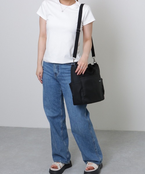 Lace Ladies(レースレディース)の「ソリッドカラー 多ポケット 2WAY ビッグ ショルダーバッグ(トートバッグ・レディース・ブラック/アイボリー/ベージュ・FREE)」の19枚目の写真