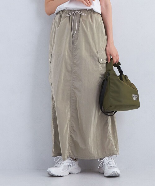 green label relaxing(グリーンレーベルリラクシング)の「<MFG>撥水 カーゴ スカート(スカート・レディース・モカ/グレー・36/38)」の2枚目の写真