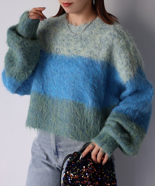Riberry(リベリー)の「シャギーグラデーション配色ニット(ニット/セーター・レディース・ブルー/チャコールグレー・MEDIUM)」の16枚目の写真