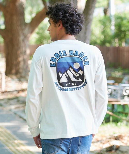 Eddie Bauer（エディーバウアー）の「グラフィック 長袖 Tシャツ（Tシャツ/カットソー・メンズ・ホワイト/グレー/ブラック/キャメル/グリーン・S/M/L/XL/XXL）」の2枚目の写真