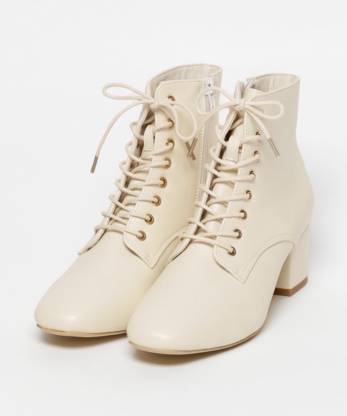 repipi armario（レピピ アルマリオ）の「ヒールレースアップブーツ（ブーツ・キッズ・アイボリー/ブラック/ブラウン・SMALL/MEDIUM/LARGE）」の4枚目の写真
