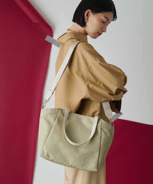 russet（ラシット）の「［撥水性あり］2wayトートバッグ M（CE-1369