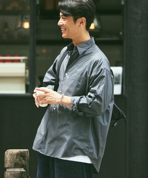 FREAK'S STORE（フリークスストア）の「限定展開 Relax Fit リラックスフィット レギュラーカラーシャツ（シャツ/ブラウス・メンズ・オリーブ/ブラック/サックスブルー/ライトグレー/キャメル/ホワイト/ブルー/オフホワイト/チャコールグレー・LARGE/MEDIUM/SMALL）」の16枚目の写真