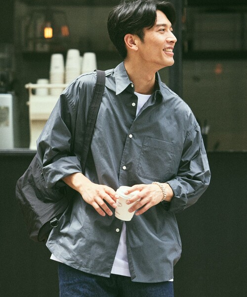 FREAK'S STORE（フリークスストア）の「限定展開 Relax Fit リラックスフィット レギュラーカラーシャツ（シャツ/ブラウス・メンズ・オリーブ/ブラック/サックスブルー/ライトグレー/キャメル/ホワイト/ブルー/オフホワイト/チャコールグレー・LARGE/MEDIUM/SMALL）」の17枚目の写真