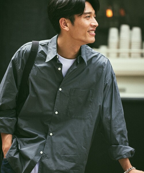 FREAK'S STORE（フリークスストア）の「限定展開 Relax Fit リラックスフィット レギュラーカラーシャツ（シャツ/ブラウス・メンズ・オリーブ/ブラック/サックスブルー/ライトグレー/キャメル/ホワイト/ブルー/オフホワイト/チャコールグレー・LARGE/MEDIUM/SMALL）」の19枚目の写真