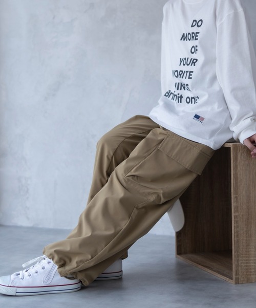 NAVY（ネイビー）の「【 ユニセックス 】NAVY 撥水カーゴロングパンツ（カーゴパンツ・キッズ・ブラック/チャコールグレー/ベージュ/カーキ・130/140/150/160/120）」の3枚目の写真