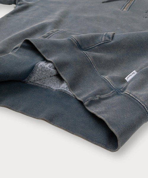 BEN DAVIS(ベンデイビス)の「【BENDAVIS/ベンデイビス】PEACE FADED HOODIE/パウダーブリーチ加工 ハイネック ハーフジップフーディー バックプリント プルパーカー オーバーサイズ 裏起毛(パーカー・メンズ・ブラック/カーキ/ネイビー・M/L/XL)」の6枚目の写真