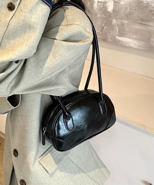 moment+(モーメントプラス)の「ロングハンドルボストンバッグ(ボストンバッグ・レディース・ブラック/シルバー/ブラウン・FREE)」の7枚目の写真