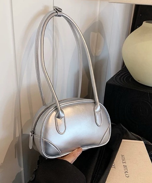 moment+(モーメントプラス)の「ロングハンドルボストンバッグ(ボストンバッグ・レディース・ブラック/シルバー/ブラウン・FREE)」の14枚目の写真