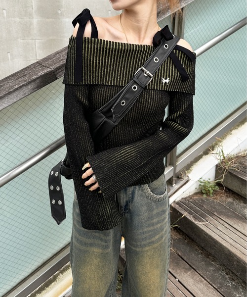 sedacle girl(セダクルガール)の「リブ配色オフショルニット(ニット/セーター・レディース・ブラック/ネイビー/グレー・FREE)」の3枚目の写真