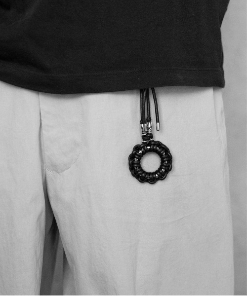 LEATHER BRAID CIRCLE KEYSTRAP レザー編み込みキーストラップ