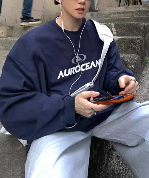 NOWLE(ノウル)の「【NOWLE】フロント プリント スポーツミックス プルオーバー(スウェット・メンズ・ネイビー・X-LARGE/LARGE/MEDIUM)」の1枚目の写真