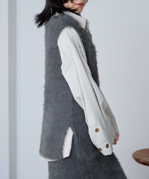 TRIANGLE PALETTE(トライアングルパレット)の「シャギーVネックベスト(ベスト・レディース・アイボリー/ダークグレー/ブラック・FREE)」の16枚目の写真